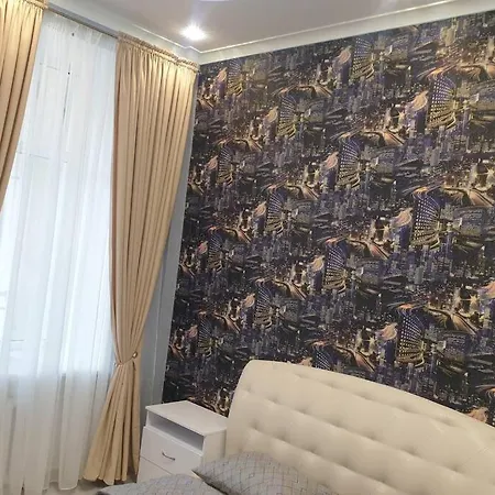 Comfortable Luxury With 3 Rooms. Center Heart Of