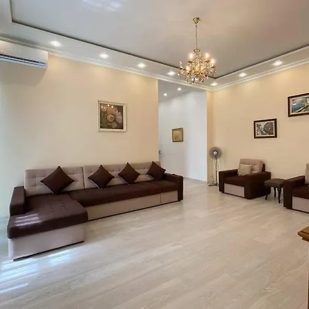 Comfortable Luxury With 3 Rooms. Center Heart Of Apartment *