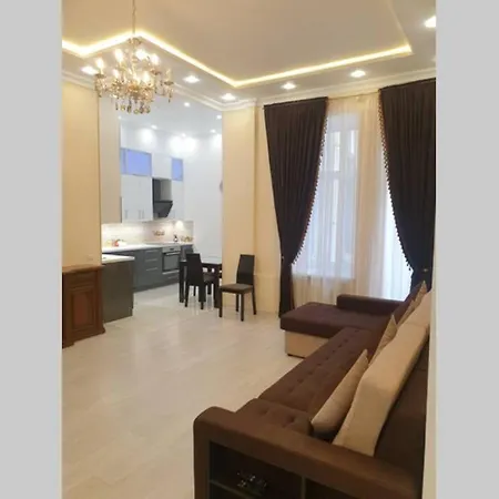 Comfortable Luxury With 3 Rooms. Center Heart Of * Kyiv