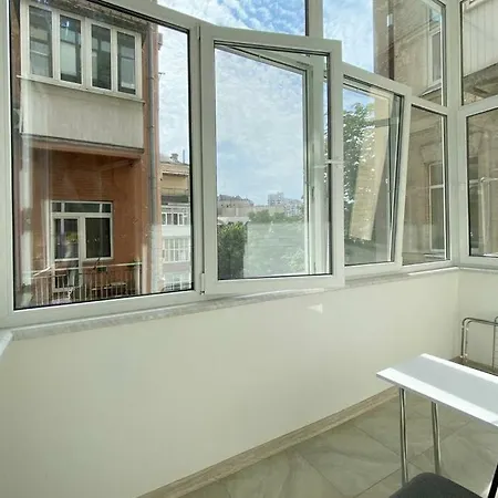 Апартаменты Comfortable Luxury With 3 Rooms. Center Heart Of Киев